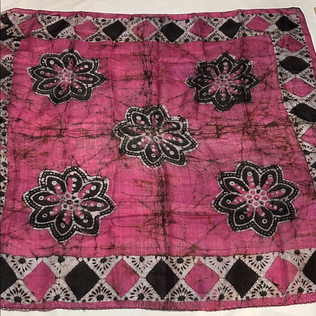 Vintage Silk Pink And Black Floral Scarf Vintage Silk Pink And Black Floral Scarf